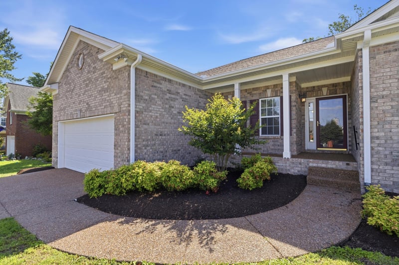 2320 Golden Oak Ct, Madison, TN 37115