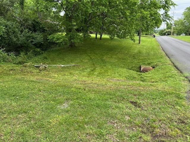 118 Country Club Dr, Hendersonville, TN 37075