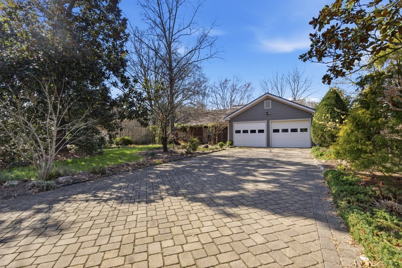 1015 Boxwood Dr, Franklin, TN 37069
