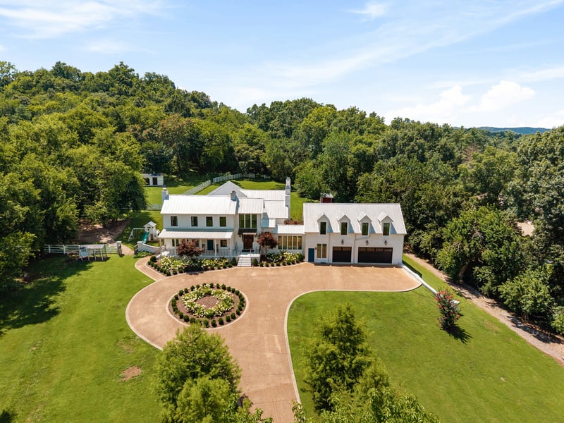 1747 Old Natchez Trce, Franklin, TN 37069