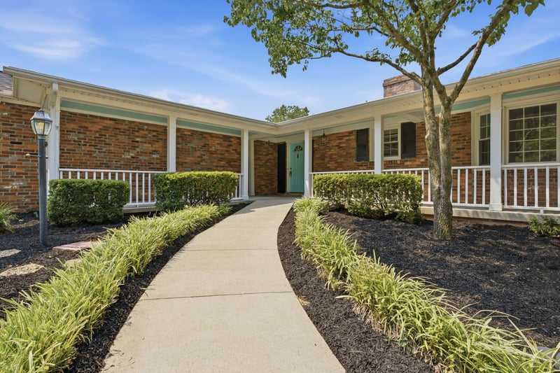152 Cherokee Rd, Hendersonville, TN 37075