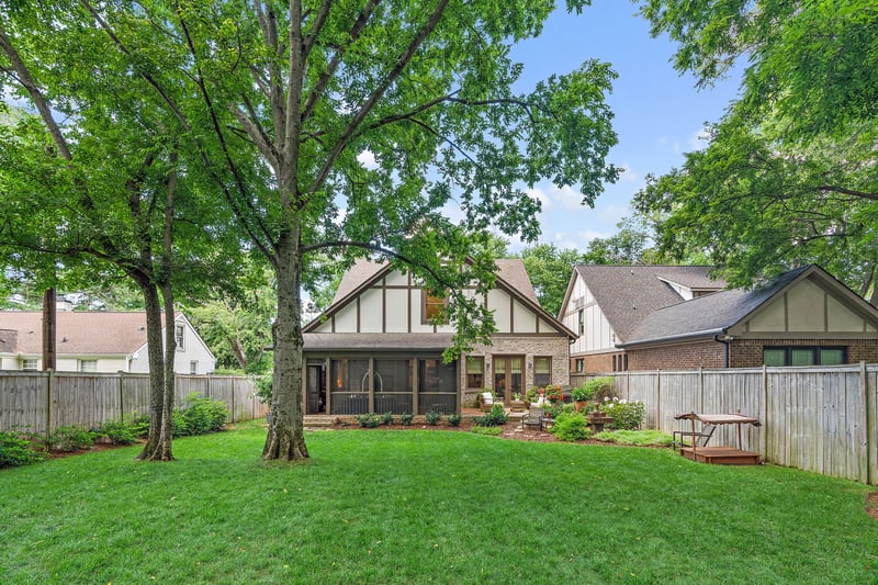 3808 Cross Creek Rd, Nashville, TN 37215