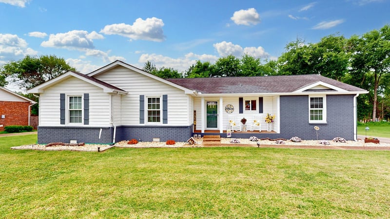 387 Caldwell Dr, Goodlettsville, TN 37072