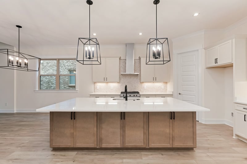 2048 Blackstone Dr, Hendersonville, TN 37075