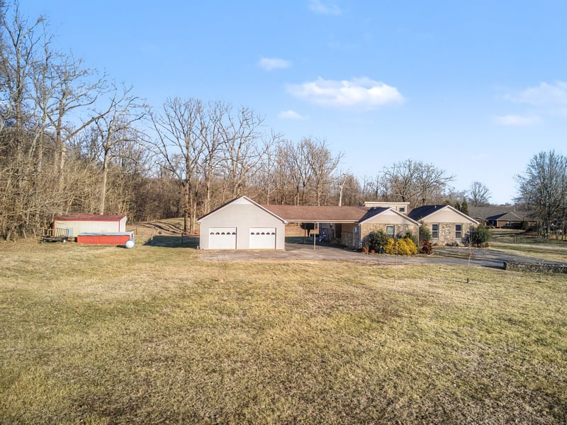 634 Still Pond Rd, Columbia, TN 38401