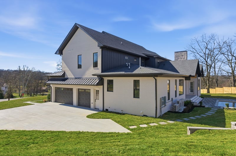 6612 Fleetwood Dr, Nashville, TN 37209