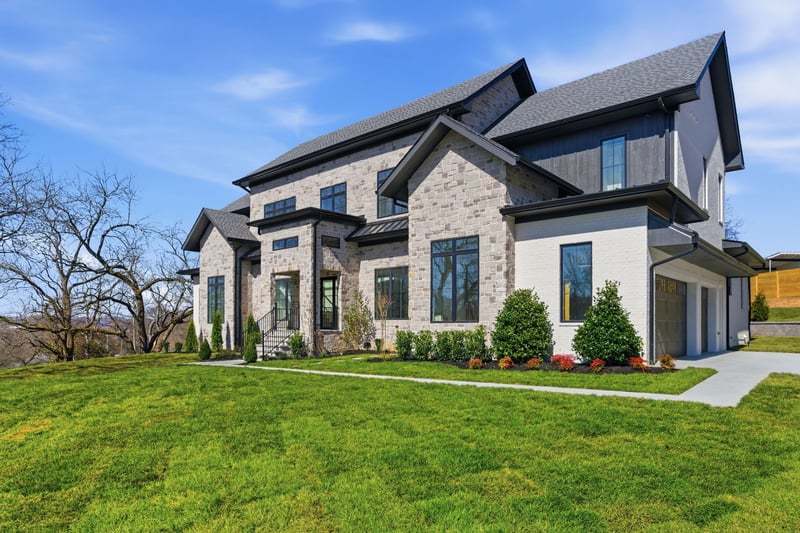 6612 Fleetwood Dr, Nashville, TN 37209