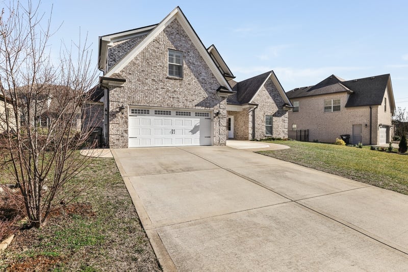 814 Stovers Gln, Murfreesboro, TN 37128