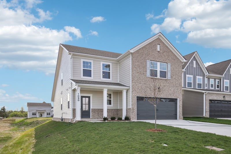 1090 Large Poppy Dr, La Vergne, TN 37086