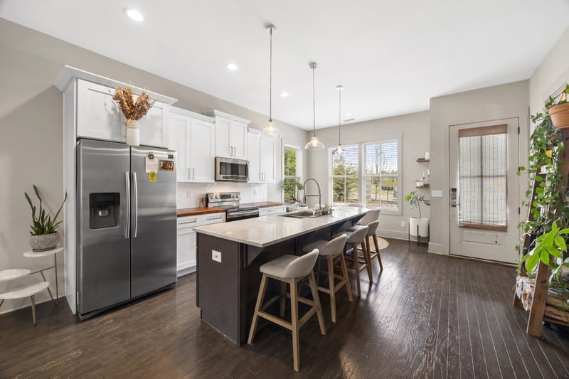 1002 Free Silver Rd, Nashville, TN 37207