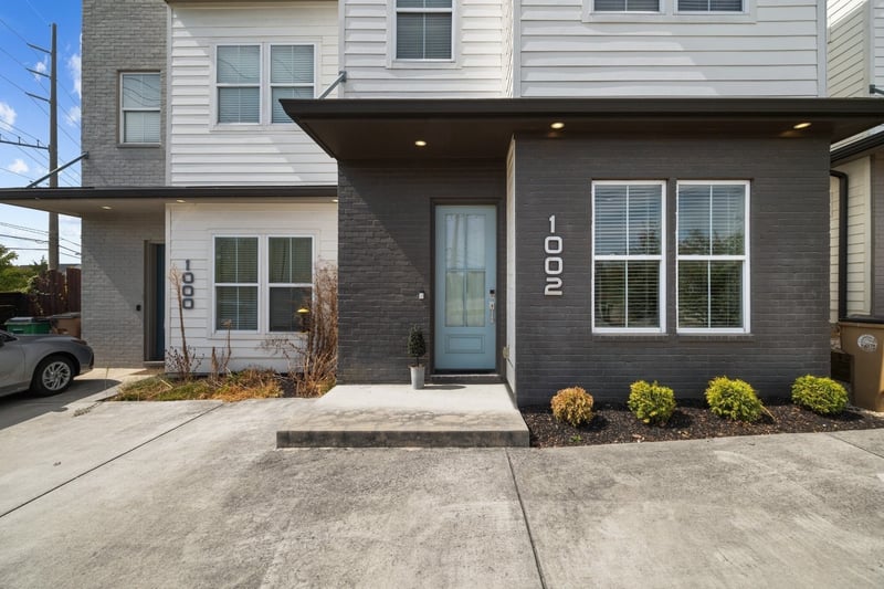 1002 Free Silver Rd, Nashville, TN 37207