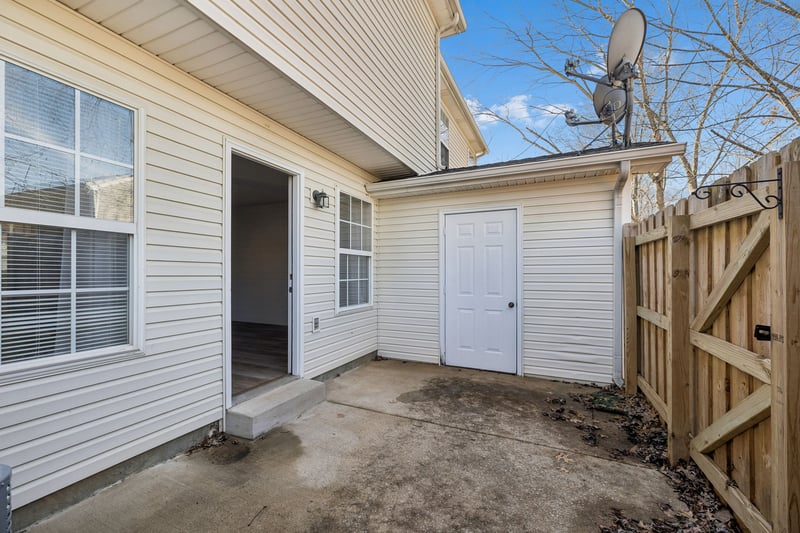 306 Arapaho Dr, Murfreesboro, TN 37128