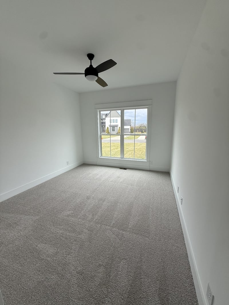 2631 Holly Springs Dr, Murfreesboro, TN 37128