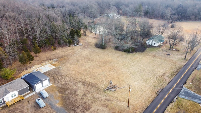 1672 Rabe Coats Rd, Westmoreland, TN 37186