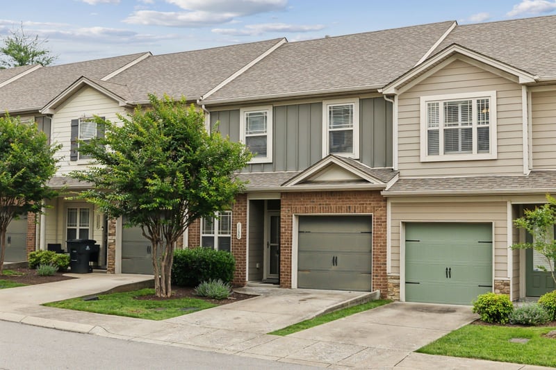 1130 Woodbury Falls Ct, Nashville, TN 37221