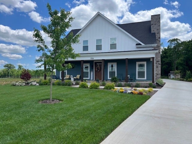 1526 Shalom St, Murfreesboro, TN 37128