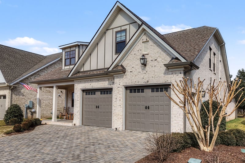 2111 White Poplar Ct, Murfreesboro, TN 37130