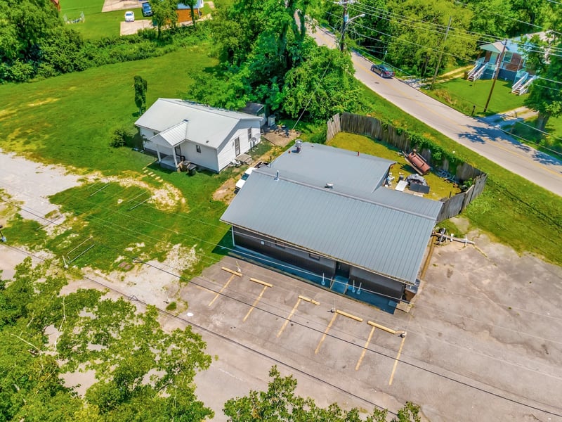 2700 Tucker Rd, Nashville, TN 37218