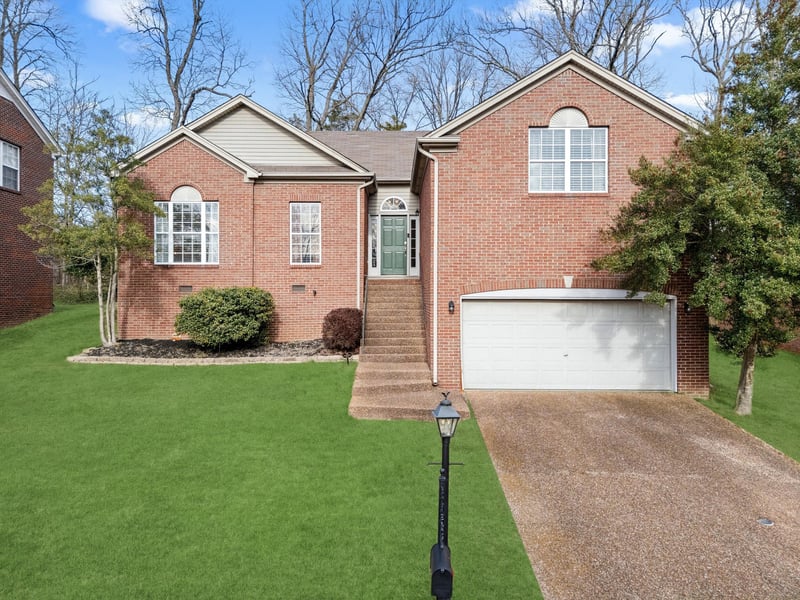 5137 Bay Overlook Dr, Hermitage, TN 37076