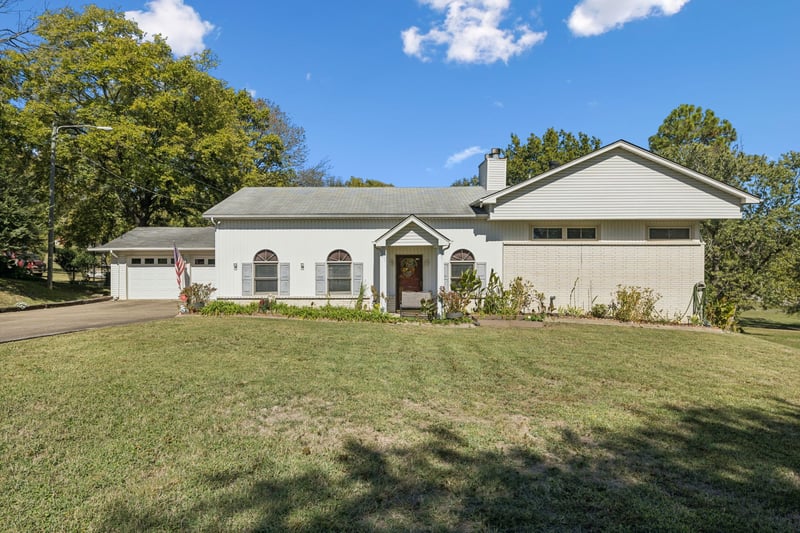 1010 Chadwell Dr, Madison, TN 37115