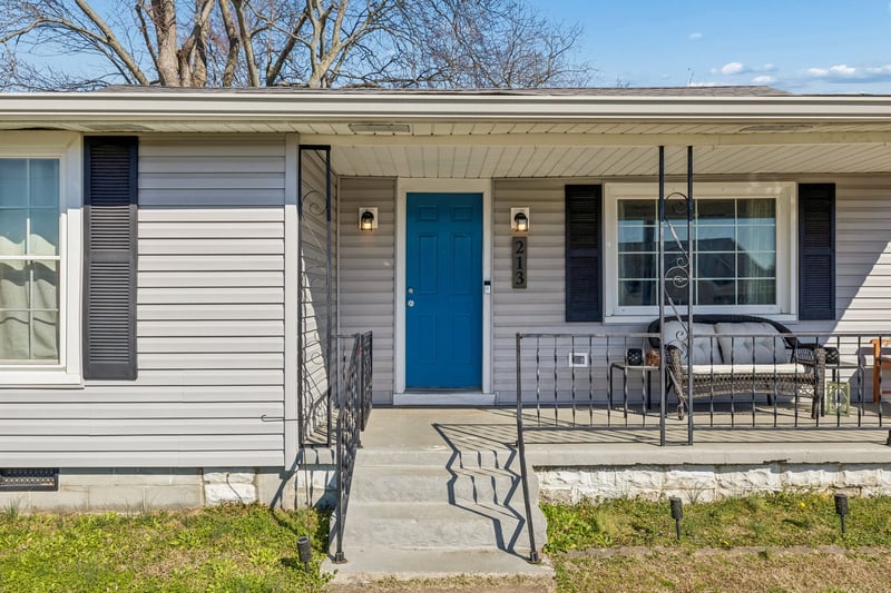 213 21st Ave, Springfield, TN 37172