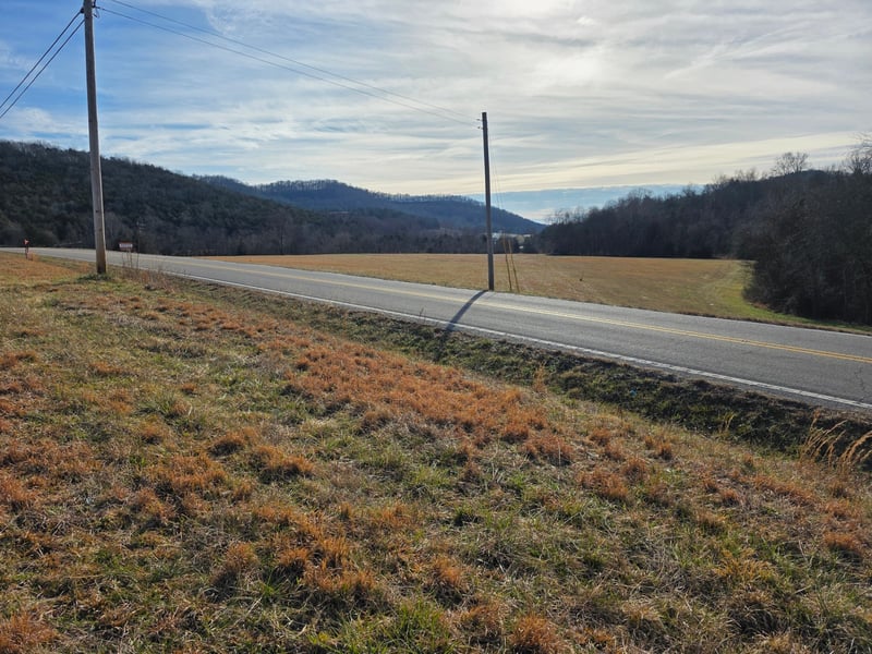 1016 Wartrace Hwy, Pleasant Shade, TN 37145