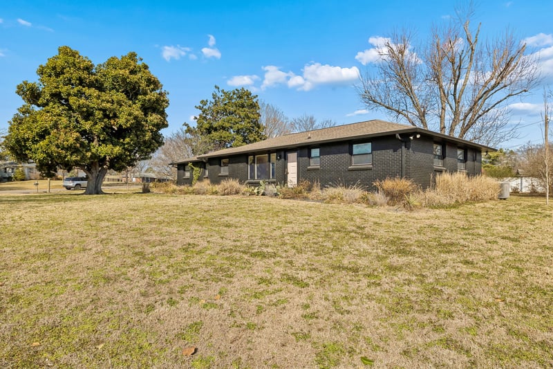 659 Devon Dr, Nashville, TN 37220