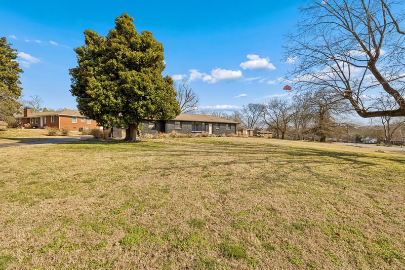 659 Devon Dr, Nashville, TN 37220