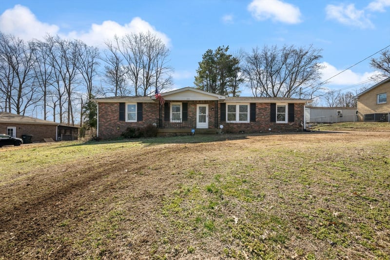 208 Bass Dr, Mount Juliet, TN 37122