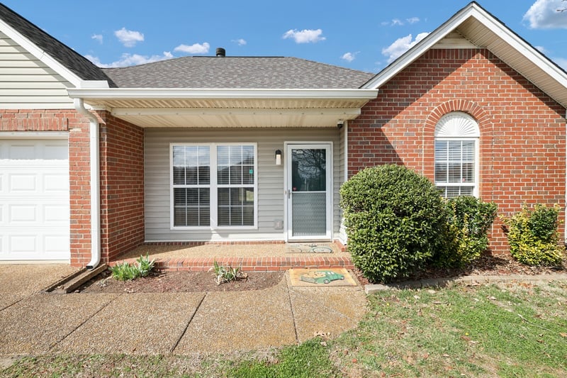 800 Thomas Bay Ct, Antioch, TN 37013