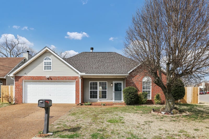 800 Thomas Bay Ct, Antioch, TN 37013