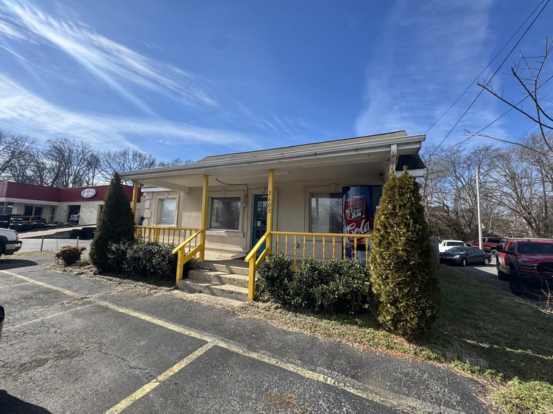 2602 Highway 41 , Greenbrier, TN 37073