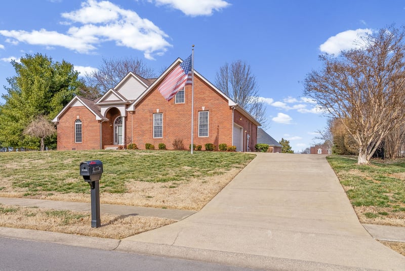 1025 Filmore Harris Rd, Pleasant View, TN 37146