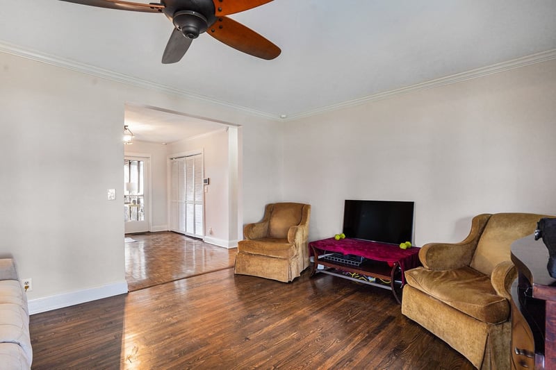 908 Broadmoor Dr, Nashville, TN 37216