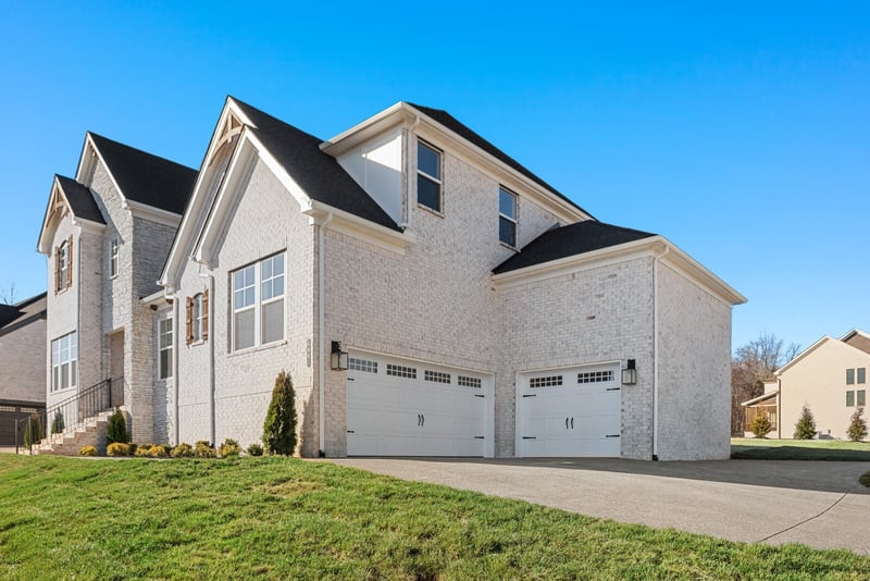 6001 Elliott Ct, Arrington, TN 37014