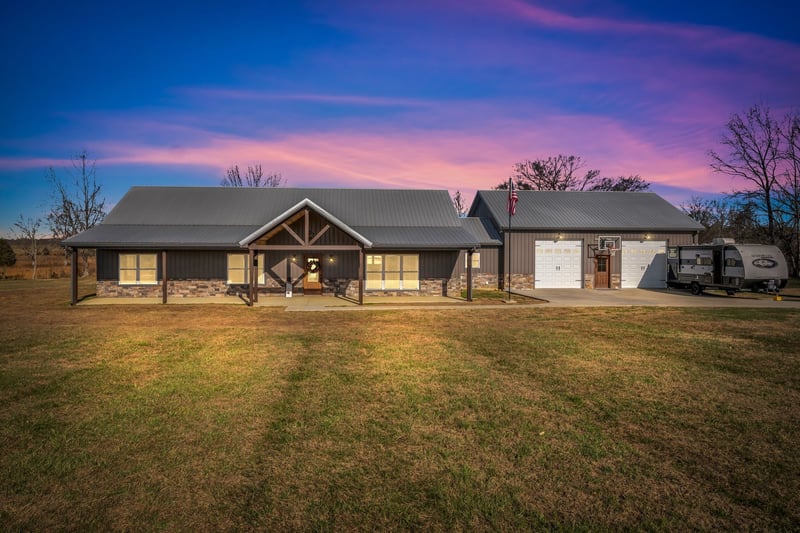 1547 Manley Loop, Dickson, TN 37055