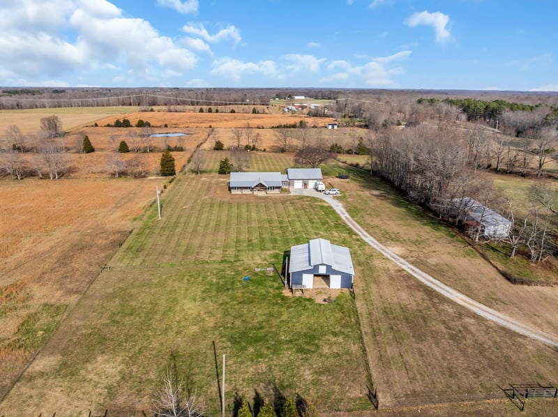 1547 Manley Loop, Dickson, TN 37055