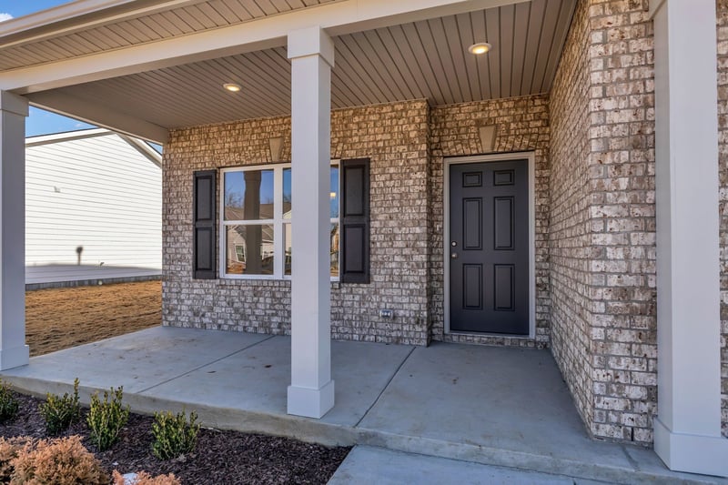 576 Nightengale Ridge Dr, Columbia, TN 38401