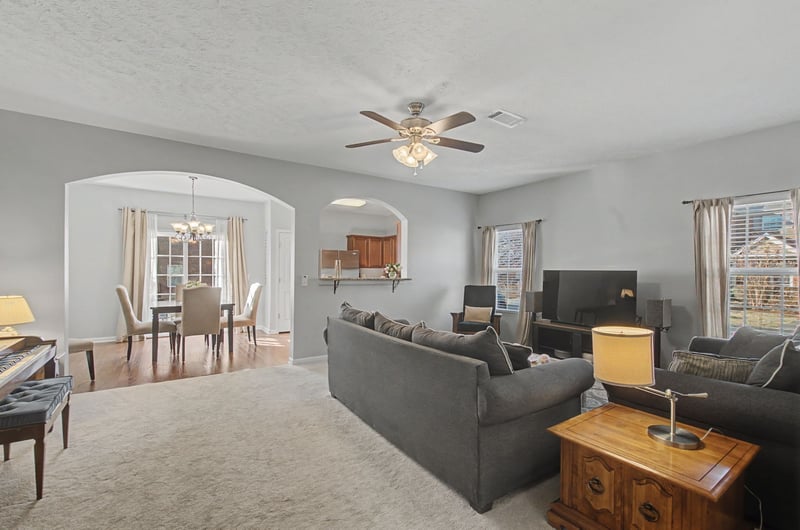 1327 Crown Point Pl, Nashville, TN 37211