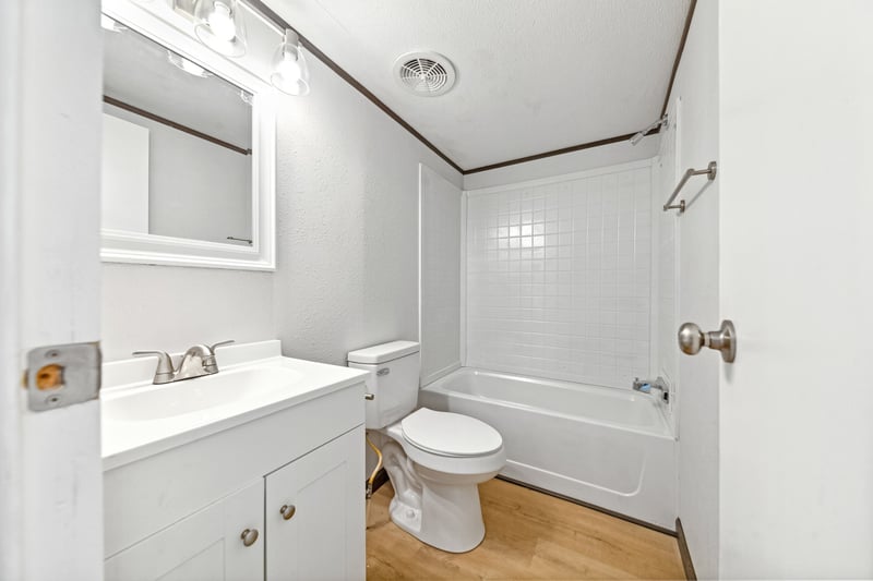 3907 General Lee Rd, Culleoka, TN 38451