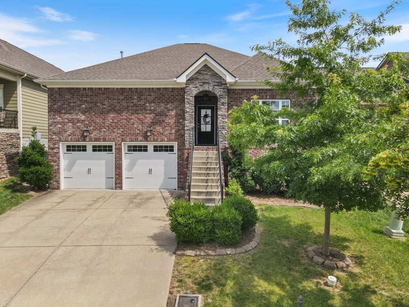 1353 Duns Ln, Nolensville, TN 37135
