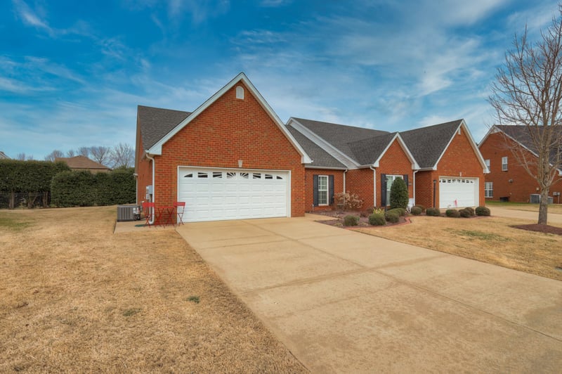 3342 Berryside Dr, Murfreesboro, TN 37128