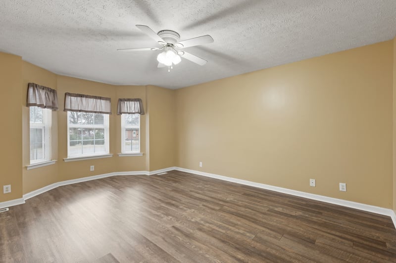 125 Sycamore Dr, White House, TN 37188