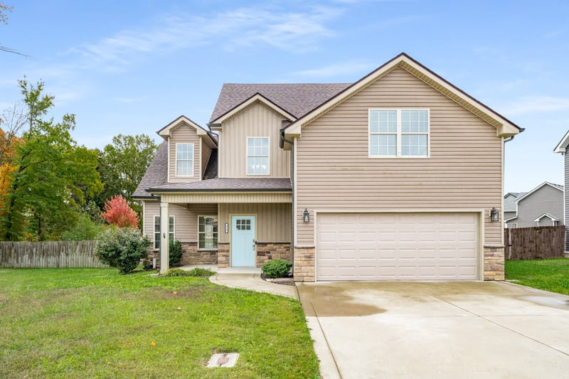 518 Latham Ct, Clarksville, TN 37043