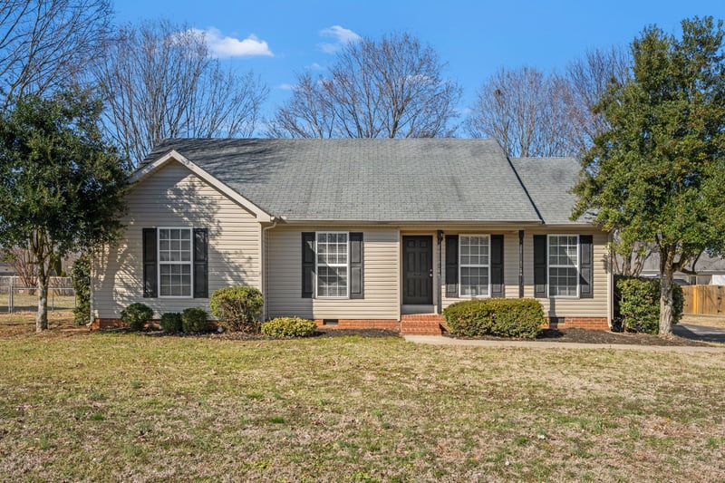 3227 Westbrook Dr, Murfreesboro, TN 37130