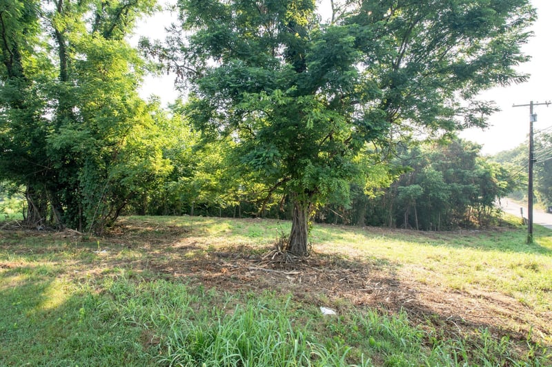 Bear Creek Pike, Columbia, TN 38401