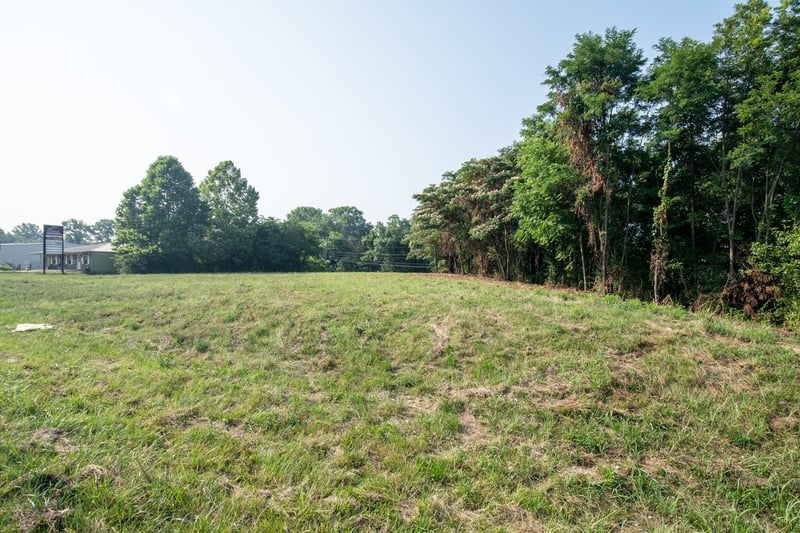 Bear Creek Pike, Columbia, TN 38401
