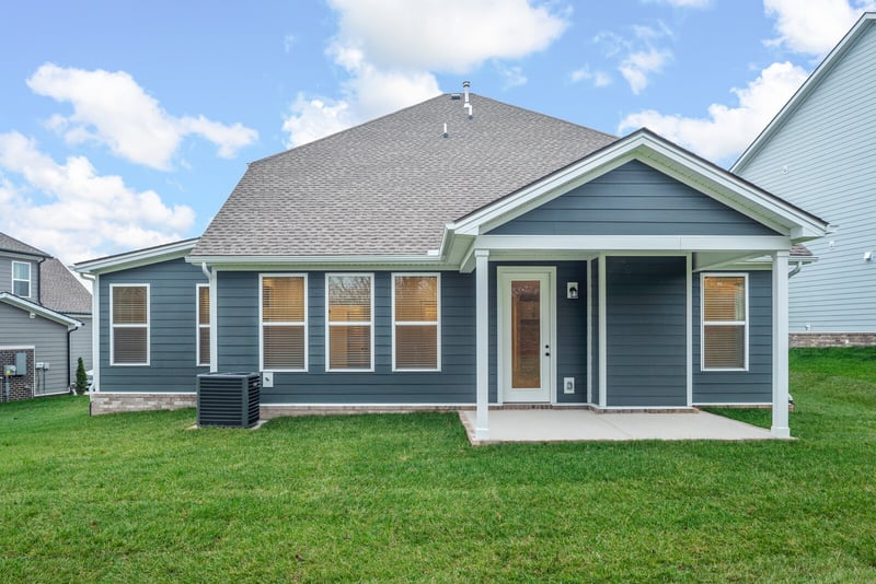 666 Conifer Dr, Spring Hill, TN 37174