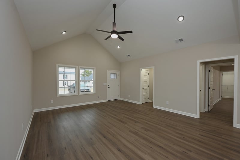 93 Plumlee Dr, Hendersonville, TN 37075