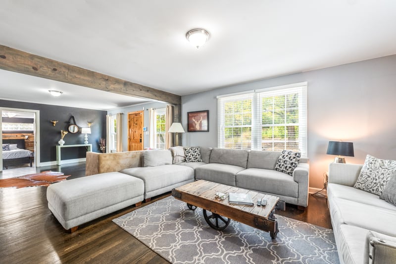 2104 Cliff Dr, Nashville, TN 37218